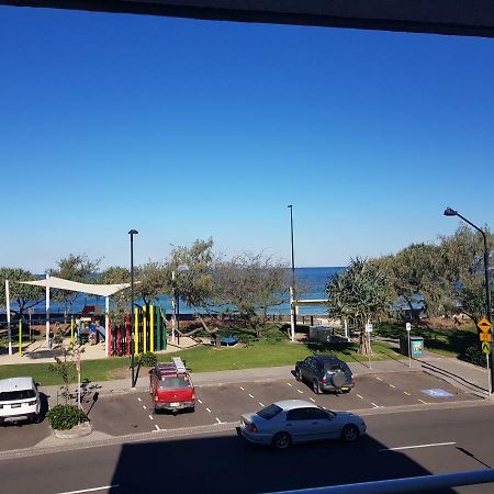 Casablanca Beachfront Apartments Bribie Island North 외부 사진