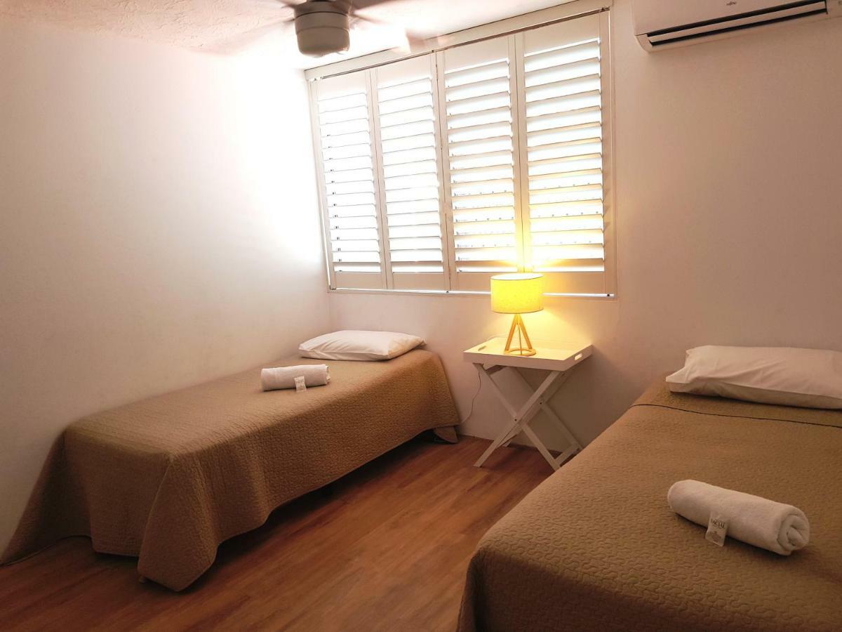 Casablanca Beachfront Apartments Bribie Island North 외부 사진